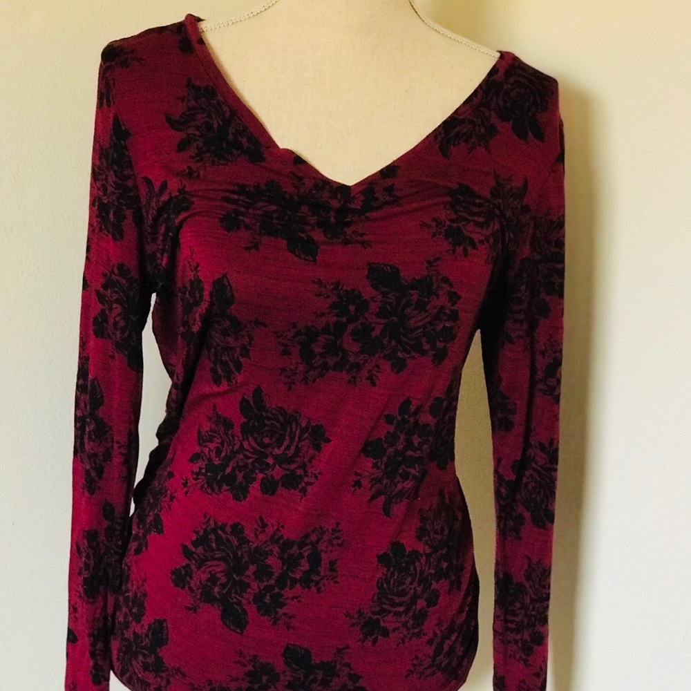 Motherhood Maternity Side Ruched long sleeve